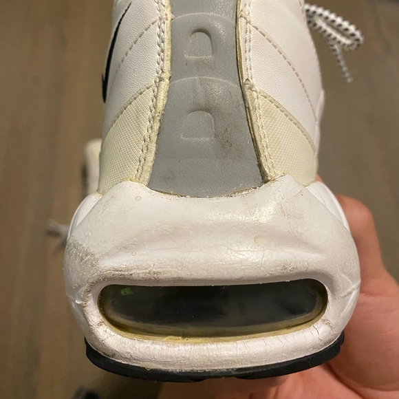 Nike Air Max 95’s in White - Picture 5 of 7